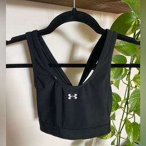 Under Armour racerback sports bra size S (30-32)